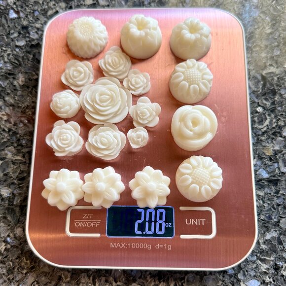 NEW WAX MELTS 2.08oz Bath and Body Works Candle Wax Melts - CHAMPAGNE TOAST! - Picture 2 of 4